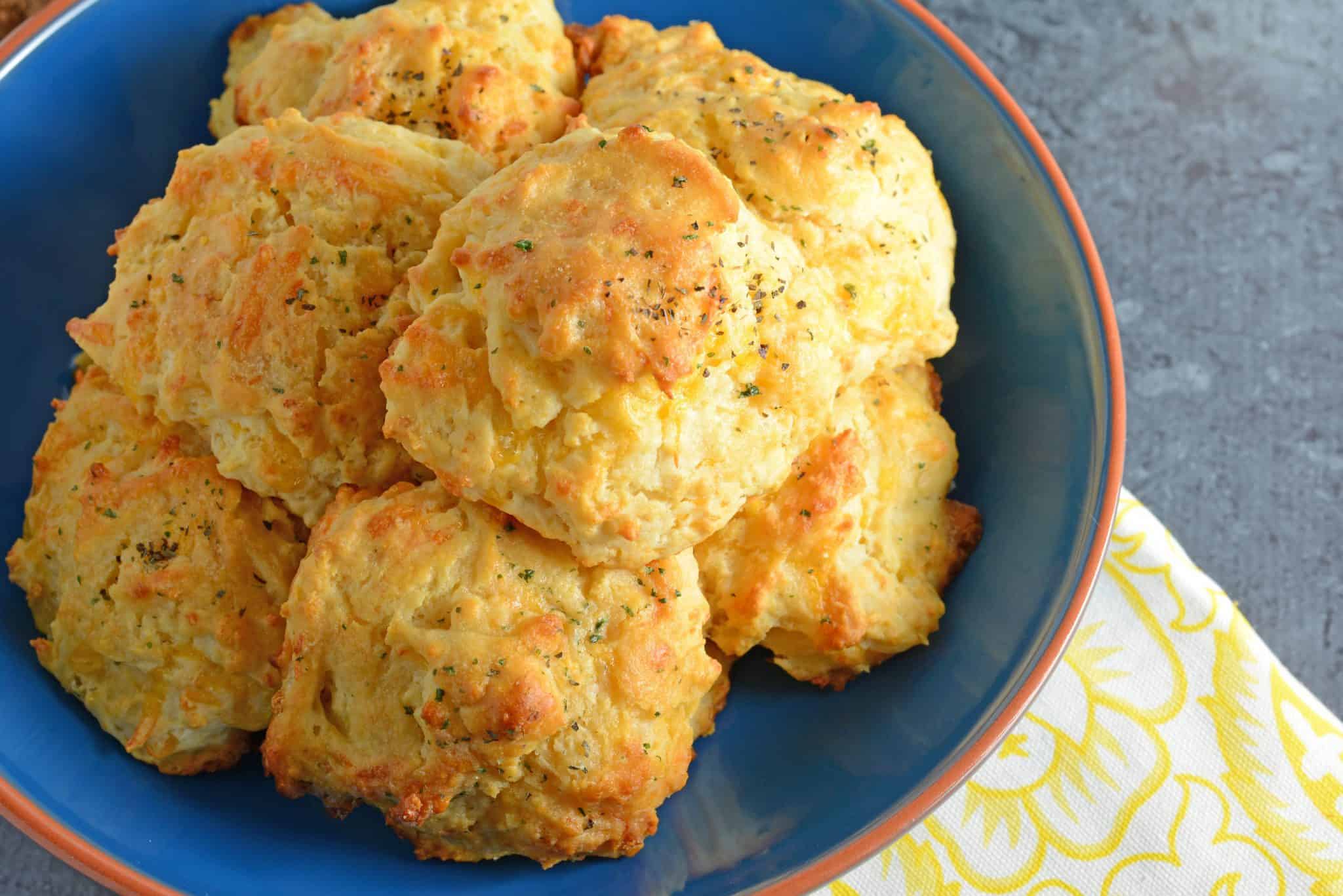 Red Lobster Cheddar Bay Biscuit Recipe - Garlic Cheddar Biscuit Recipe