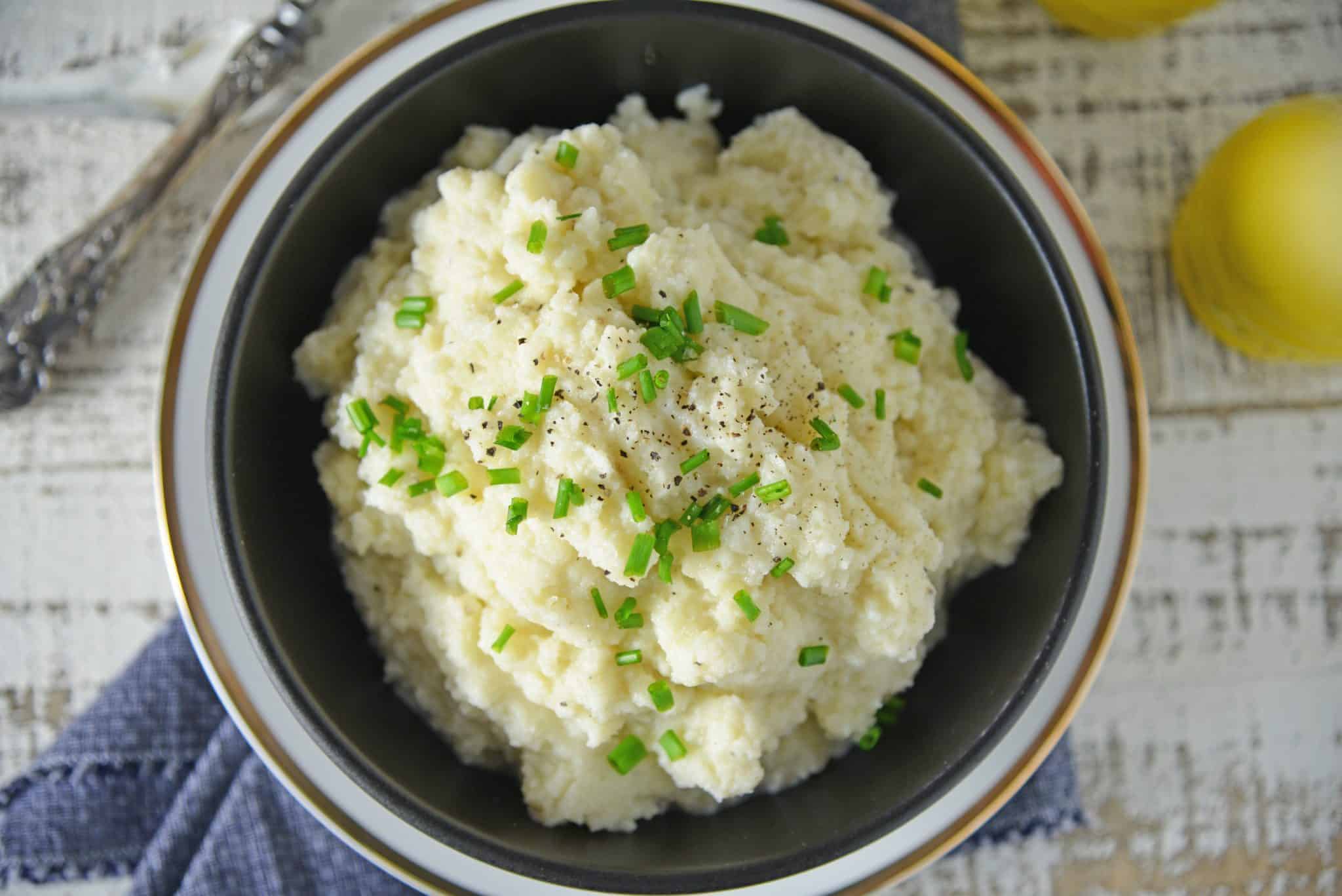 Mashed Cauliflower - Yummy Cauliflower Mashed Potatoes