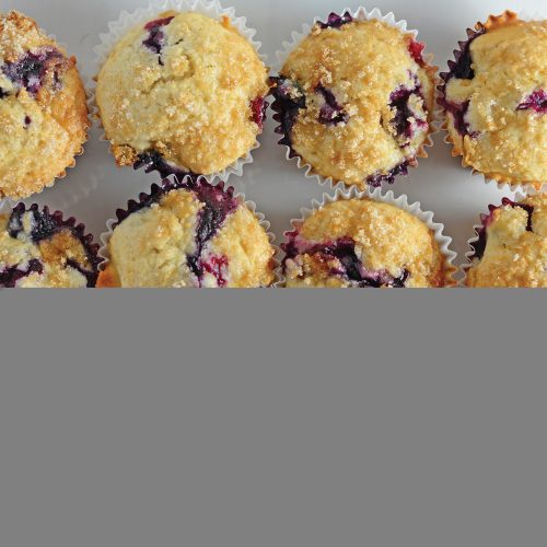 Homemade Blueberry Muffins With Crumb Topping- Best Blueberry Muffins