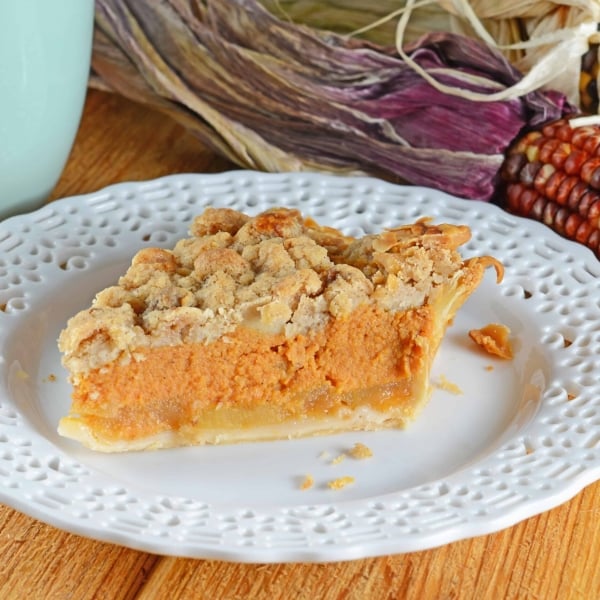 Pumpkin Apple Pie With Walnut Crust