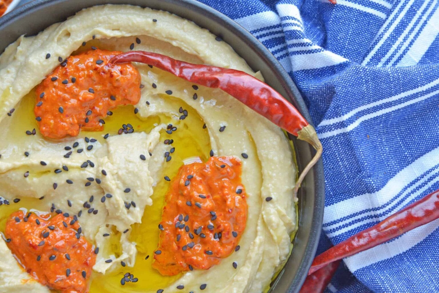 Harissa Hummus - An Easy Homemade Hummus Recipe