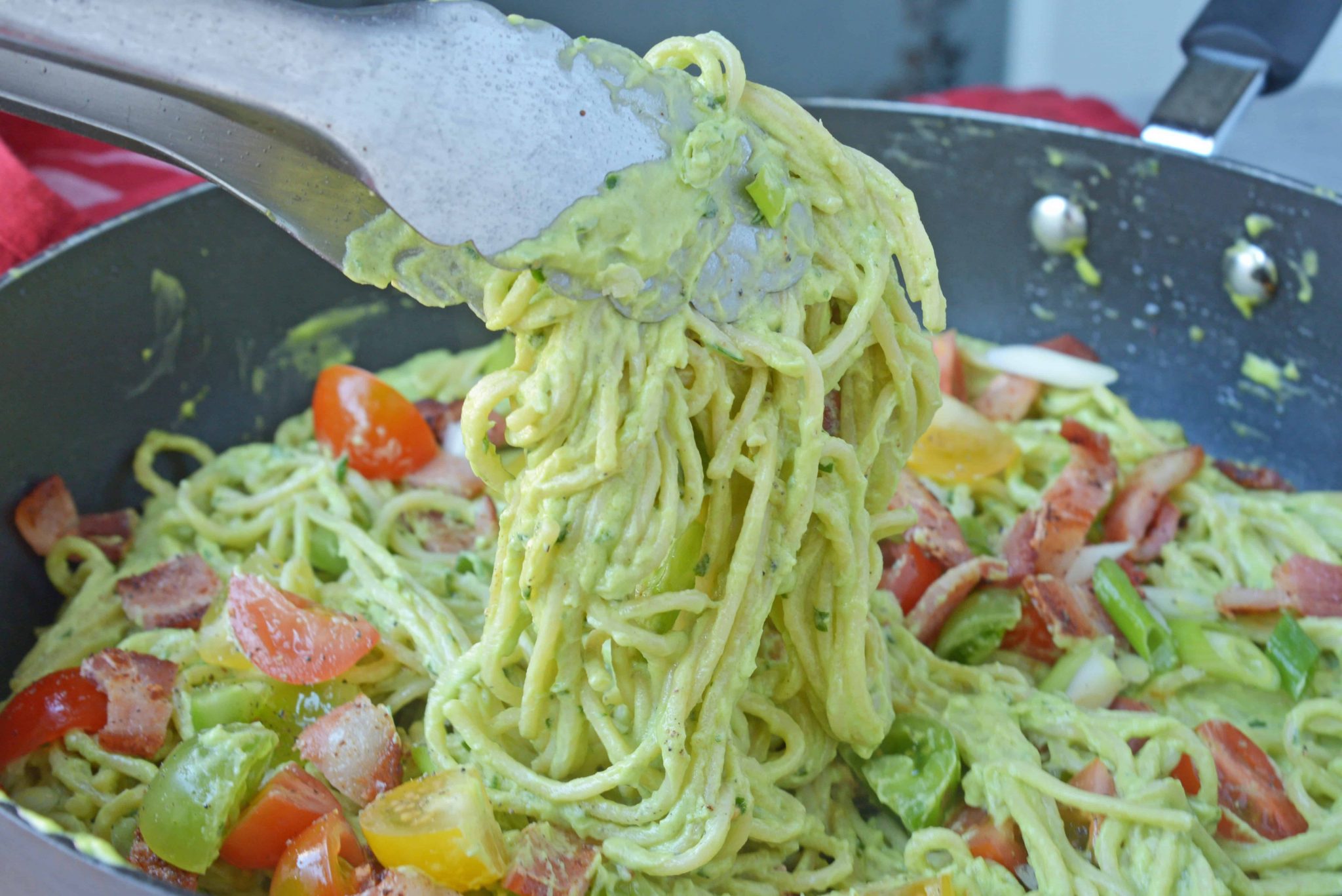 Healthy Creamy Avocado Pasta Sauce - Avocado &amp;quot;Alfredo&amp;quot; Sauce