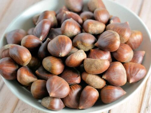 https://www.savoryexperiments.com/wp-content/uploads/2015/12/How-to-Roast-Chestnuts-1-500x375.jpg