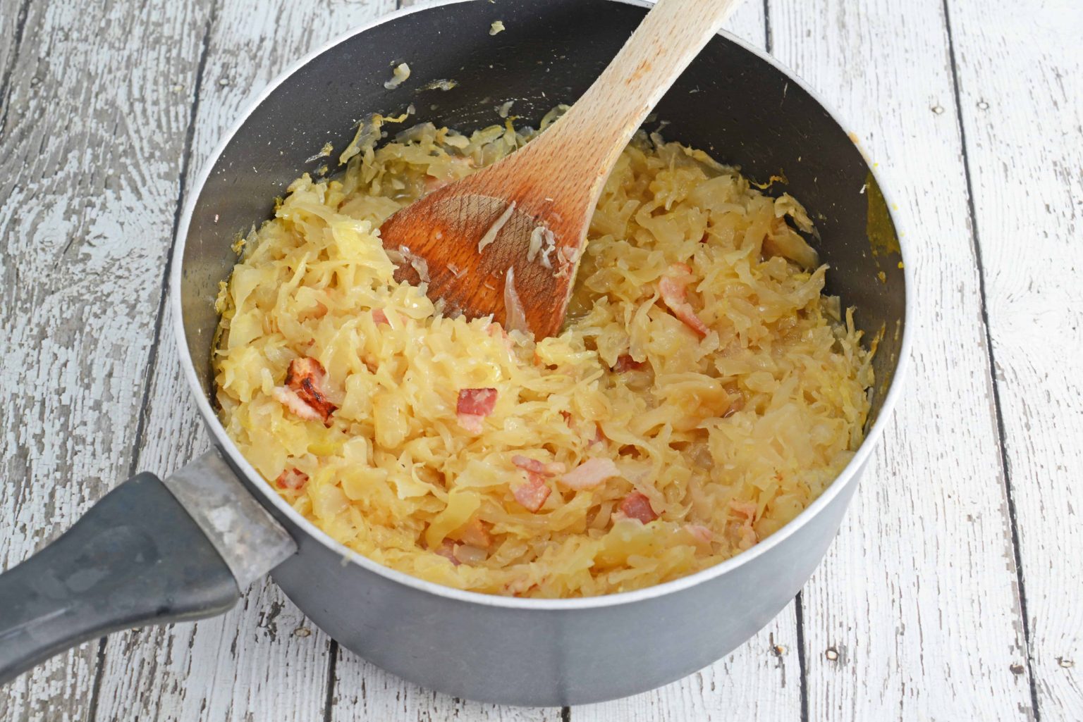 Beer and Bacon Sauerkraut - Mouth Watering Bacon Sauerkraut