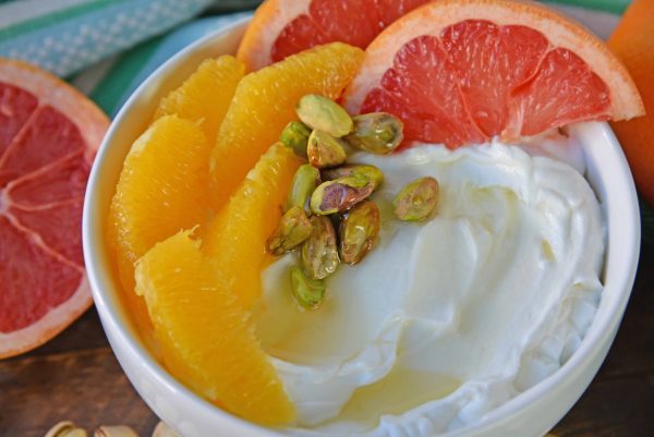 5 Unique Yogurt Bowls + VIDEO - Healthy Breakfast Ideas