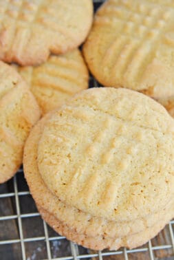 Melted Snowman Cookies