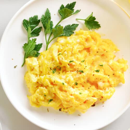 https://www.savoryexperiments.com/wp-content/uploads/2020/03/scrambled-eggs-1-500x500.jpg