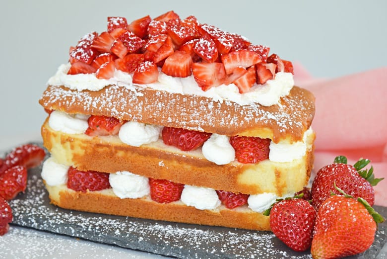 Strawberry Pound Cake - Immaculate Bites