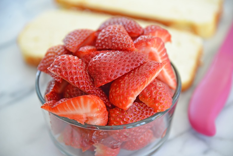 How to Make Strawberry Glaze - Insanely Good