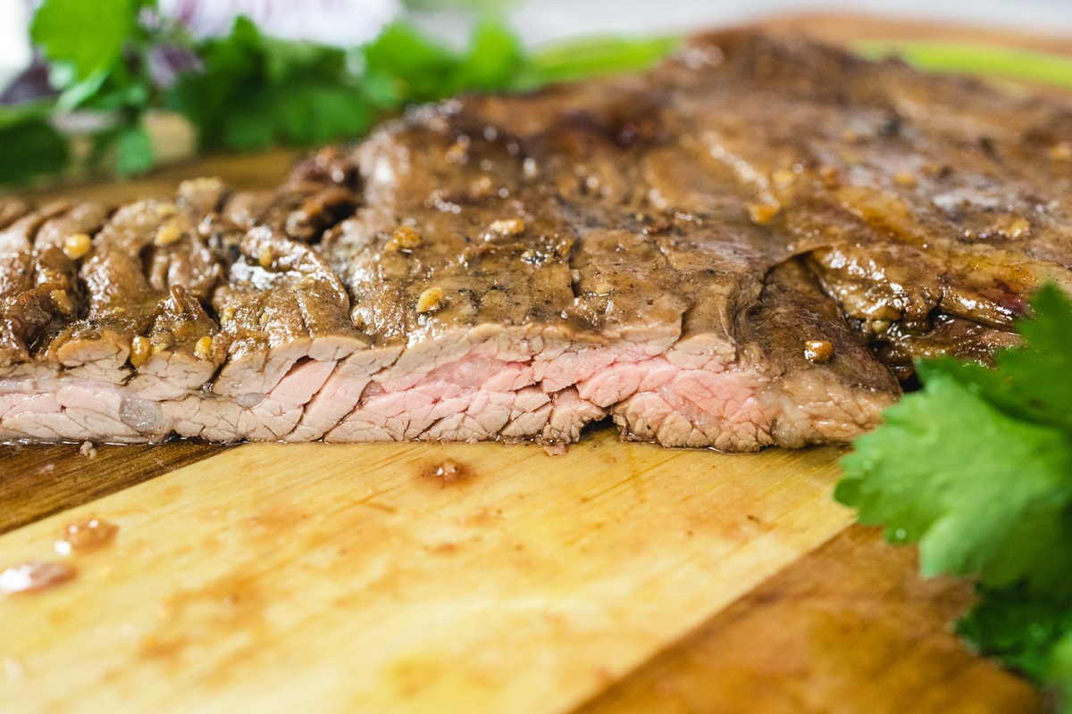 juicy-skirt-steak-marinade-recipe-simple-ingredients-the-best-flavor