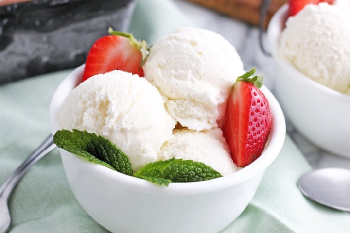 Homemade Vanilla Ice Cream Recipe Churned W Vanilla Bean 