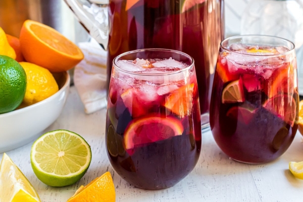 Sweet Red Sangria- Easy Sangria Recipe with Fresh Fruit