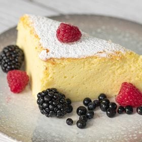 BEST Japanese Cheesecake Recipe - Fluffy, Jiggly and Delicious!