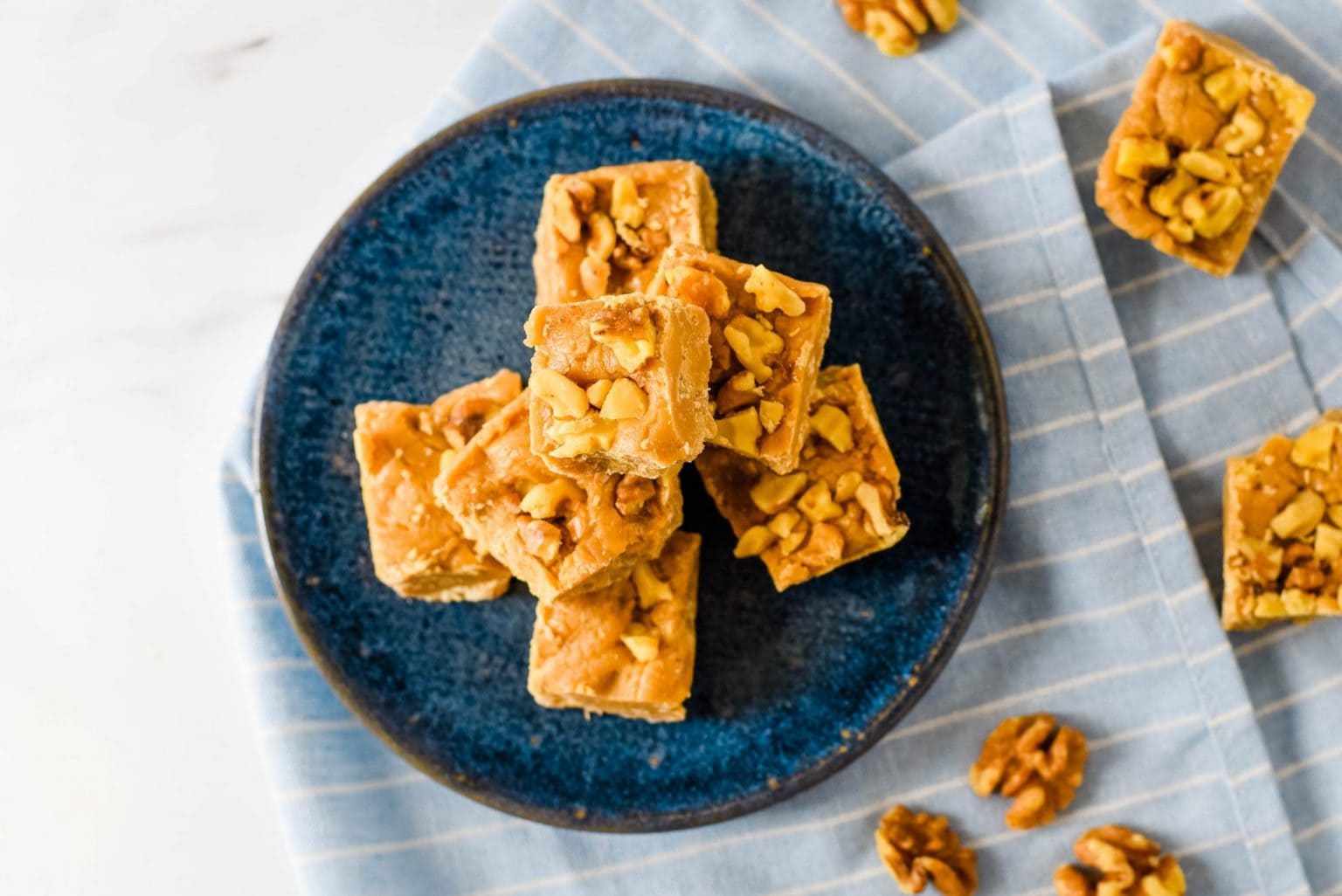 EASY Maple Fudge Recipe Less Than 10 Ingredients and 1 Hour!