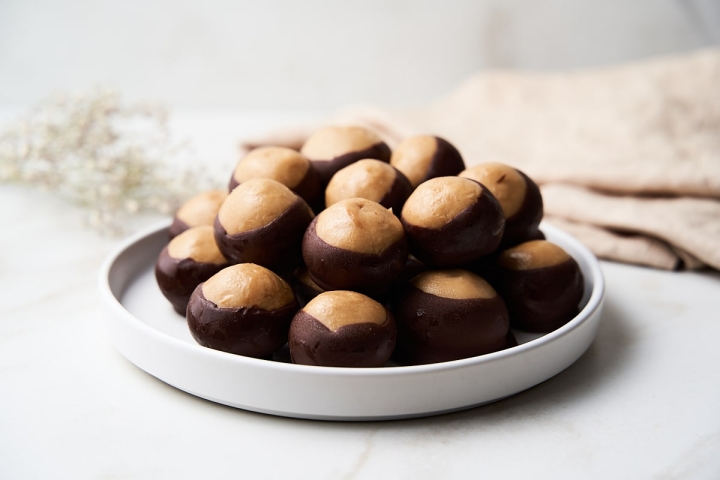 Peanut Butter Buckeyes Candy - Savory Experiments