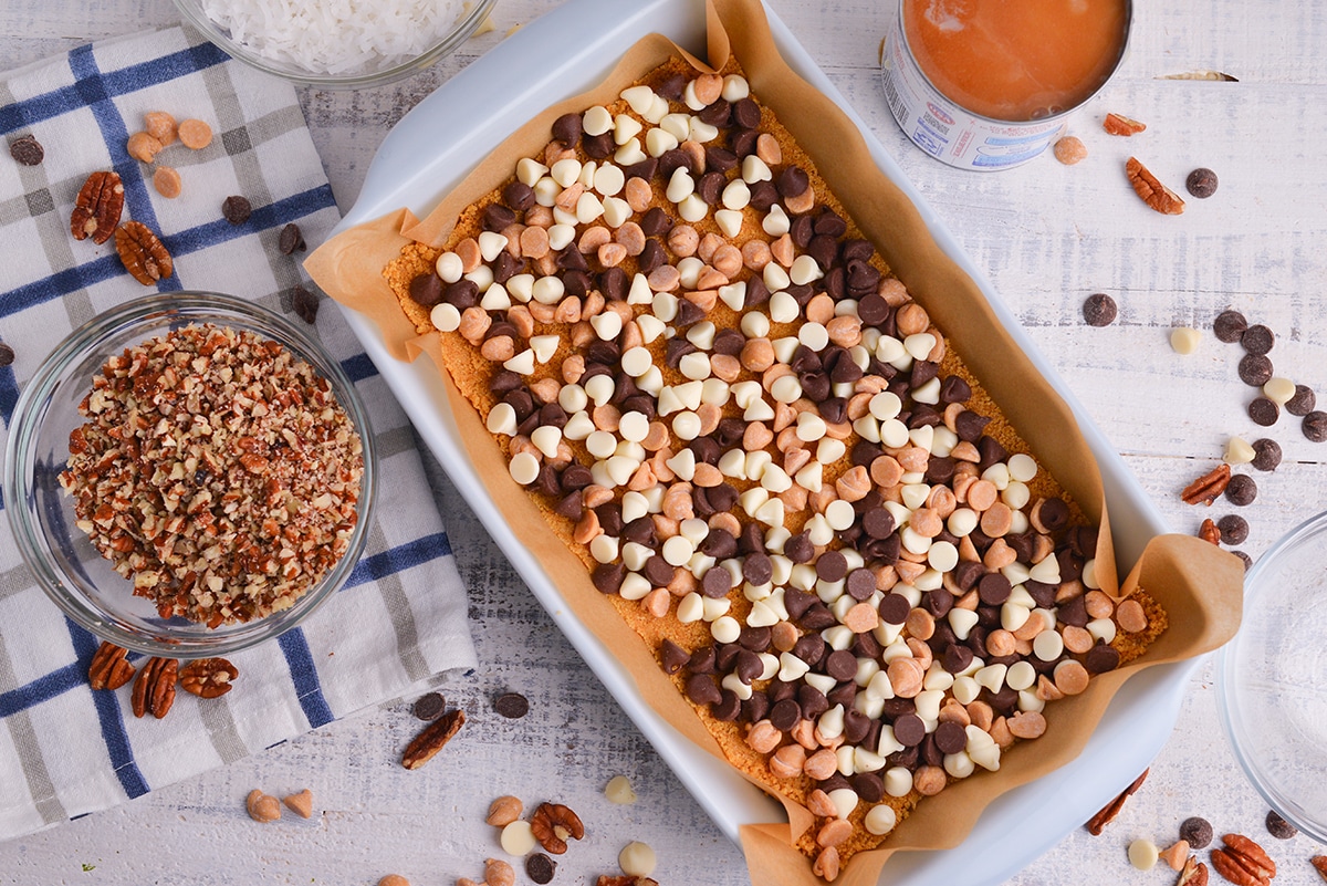 mixed chocolate chips over graham cracker crust