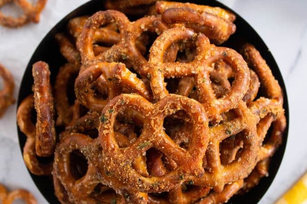 EASY Spicy Ranch Pretzels (Only 4 Ingredients and 30 Minutes!)