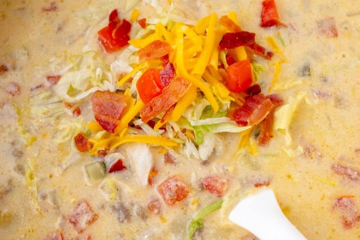 BEST Cheeseburger Soup Recipe (Easy Comfort Food!)