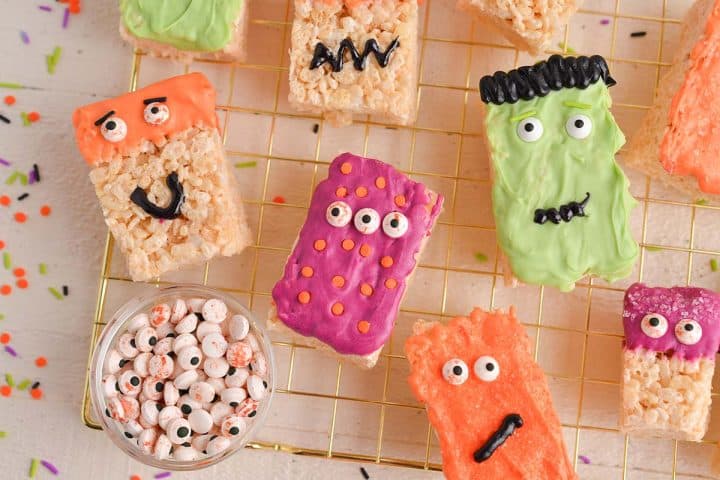 EASY Monster Rice Krispie Treats Recipe (Fun Halloween Treat!)