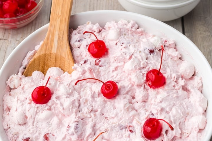 BEST Classic Cherry Fluff Recipe (Only 5 Mins & 10 Ingredients!)