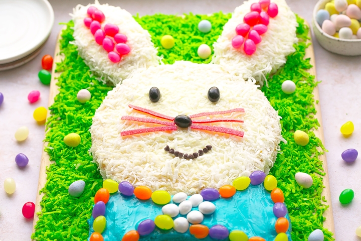 EASY Easter Bunny Cake (No Special Shaped Cake Pan Needed!)