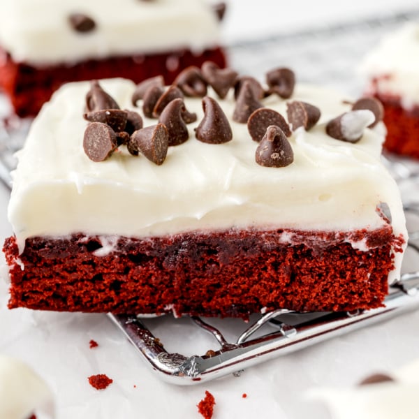 Easy Red Velvet Brownies - Savory Experiments