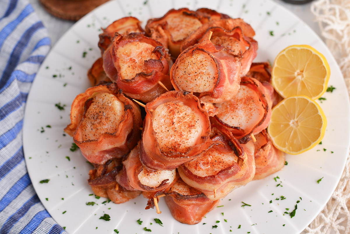 overhead shot of plate of bacon wrapped scallops