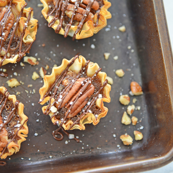 close up mini pecan pies