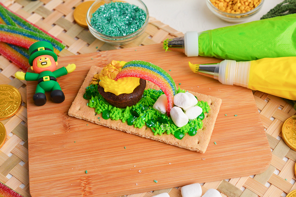 pot of gold snack on wooden board with leprechaun