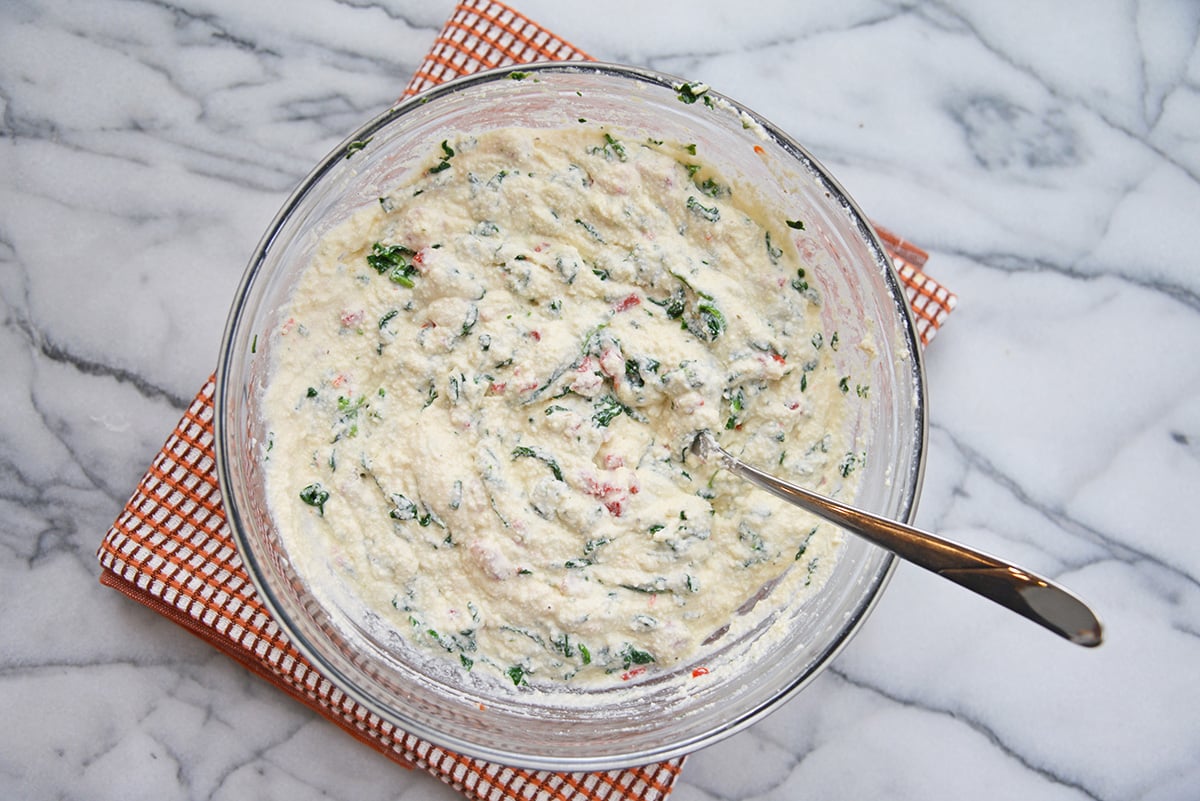 stuffed shells filling in bowl