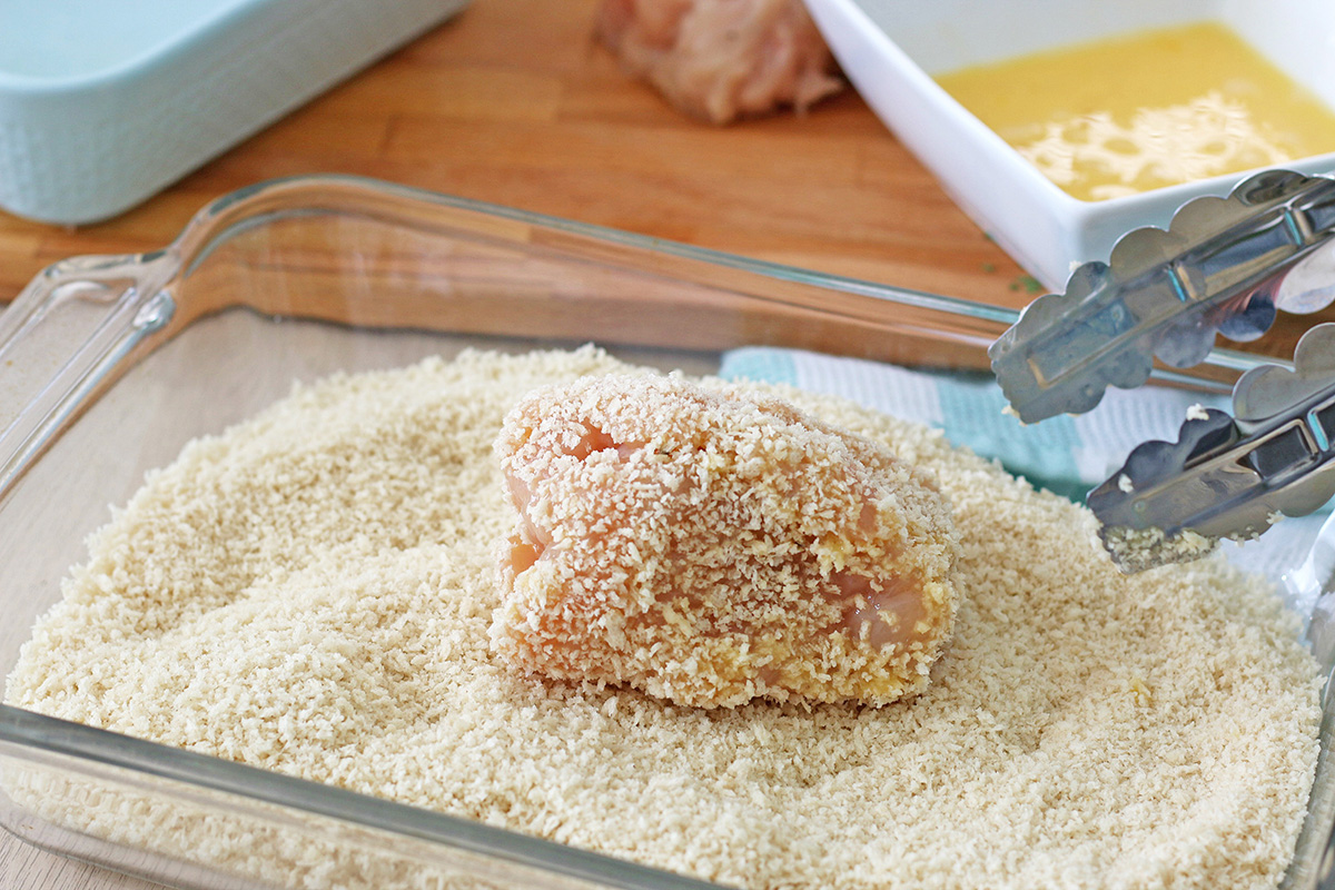 Chicken breast in panko bread topping