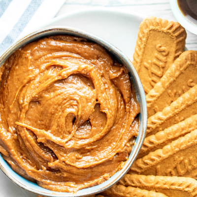 overhead shot of bowl of cookie butter with cookies